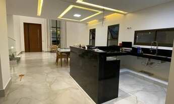 Imagem 3: BOULEVARD LAGOA - Casa 4 quartos sendo 3 suítes!