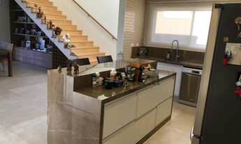 Imagem 5: Casa de condomínio para venda com 398 metros quadrados com 3 quartos