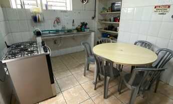 Imagem 3: Waka Quartos Compartilhado ao lado do metrô