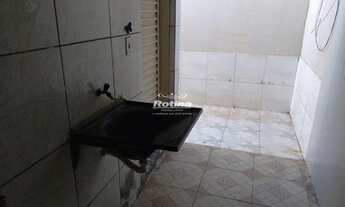 Imagem 7: Casa para aluguel, 2 quartos, 1 vaga, Jardim Europa - Uberlândia/MG