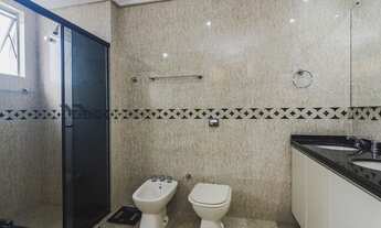 Imagem 3: Apartamento para venda tem 220 metros quadrados com 4 quartos em Água Verde - Curitiba - P