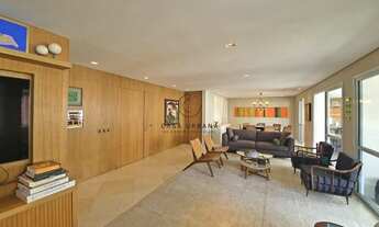 Imagem 2: Apartamento com amplo terraço em rua tranquila de Moema!