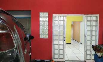 Imagem 3: Casa pra alugar com 2 quartos, garagem pra 2 carros pequenos, ótima localização