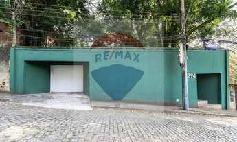 Imagem 2: Casa para venda possui 290 metros quadrados com 3 quartos em Cosme Velho - Rio de Janeiro