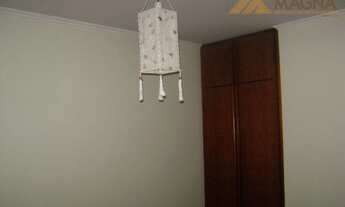 Imagem 7: Apartamento com tela de proteção e sala com persiana. 01 suíte com armário, banheiro da su