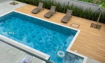 Imagem 2: Casa para Venda em Jandira, Jardim do Golf I, 3 dormitórios, 3 suítes, 4 banheiros, 9 vaga