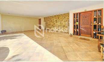 Imagem: Sobrado com 353 m², 5 quartos sendo 2 suíte