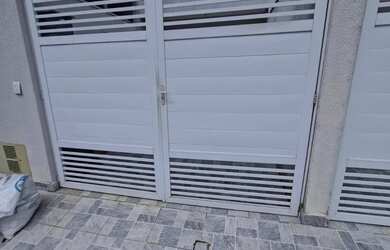 Imagem 2: Imóvel para venda possui 72 metros quadrados com 2 quartos em Vila Zilda - Guarujá - SP