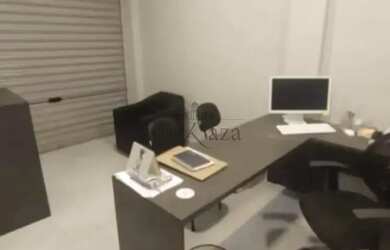 Imagem 4: Oportunidade - Casa Sobrado - Jardim Santa Inês I - 4 Dormitórios - 300m²