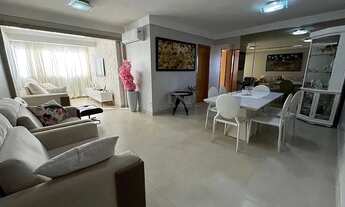 Imagem 2: 3 quartos, 1 suíte. 2 vagas paralelas. Amplo lazer