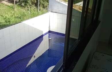 Imagem 5: Imóvel para venda possui 270 metros quadrados com 3 quartos em Buraquinho - Lauro de Freit