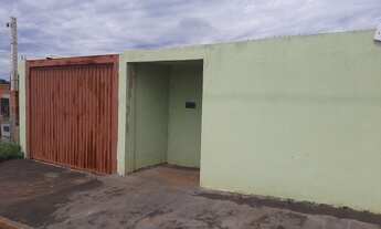 Imagem: Alugo Casa 700