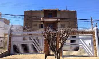 Imagem: Aluga-se ótimo sobrado comercial no Bosque