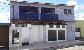 Imagem: Casa duplex com 4 quartos em Parnamirim