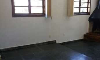 Imagem 4: Sobrado para aluguel possui 130 metros quadrados com 3 quartos em Imbetiba - Macaé - RJ