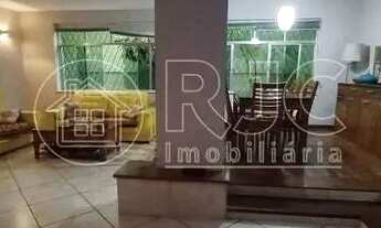 Imagem 4: Casa para venda tem 365 metros quadrados com 3 quartos em Riachuelo - Rio de Janeiro - RJ