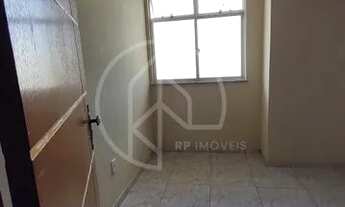 Imagem 3: Bairro Santos Dumont / Apartamento com 2 quartos e garagem / Perto do Bahamas Mix