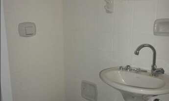 Imagem 3: Apartamento com 2 dormitórios para alugar. Cidade Baixa. Rua da República. Área de 65m². M