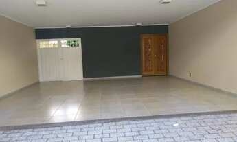 Imagem 2: Casa para aluguel possui 300 metros quadrados com 4 quartos