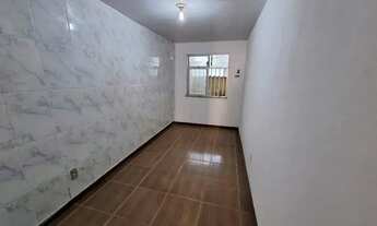 Imagem 5: Apartamento térreo tipo casa, composto de sala e dois quartos, com piso frio