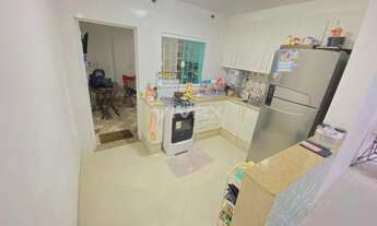 Imagem 3: Grande Méier - Rua Adriano - Casa Duplex de Vila - Sala 3 Quartos Amplo Quintal - Garagem