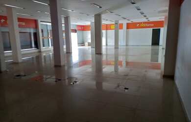 Imagem 5: Ampla loja na Av. Darcy as próximo a Praça das Letras 527 metros quadrados em Chapada - M