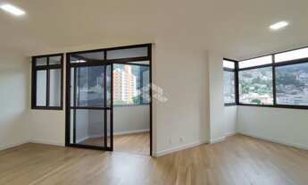 Imagem 4: APARTAMENTO COM 3 QUARTOS SENDO 3 SUÍTES E 2 VAGAS DE GARAGEM NO CENTRO DE FLORIANÓPOLIS