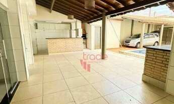 Imagem 3: Sobrado à Venda de 02 Suítes no Bairro São Jorge em Jardinópolis com Piscina