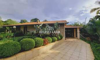 Imagem 3: Imóvel para venda possui 3000 metros quadrados com 4 quartos