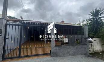 Imagem 2: Excelente Casa com 03 Dormitórios em Potecas - São José/SC