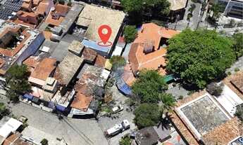 Imagem 5: Loja comercial com dois apartamentos independentes à venda no Centro de Armação dos Búzios