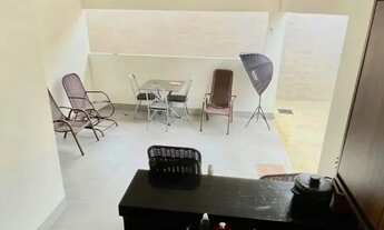 Imagem 5: Lote contendo casa + kitnet + cozinha externa reversível para confecção