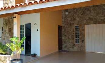 Imagem 3: Imóvel para aluguel e venda com 679 metros quadrados com 4 quartos