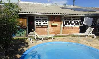 Imagem: Casa com terreno de 359,55 com piscina em