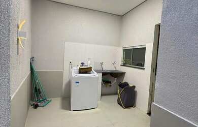 Imagem 7: Casa no PARQUE DEZ/ 02 Qts (1 Suite c Closet) Piscina com Cascata/ 3 Vagas