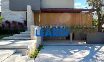 Imagem: CASA EM CONDOMÍNIO - ALPHAVILLE - SP