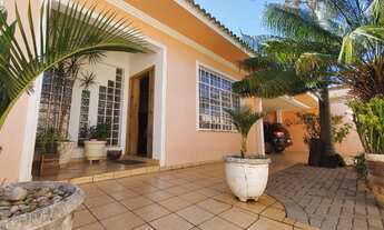 Imagem 2: Casa de 390m2 em terreno de 610m2, próximo ao Aeroporto