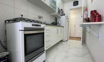 Imagem 3: OPORTUNIDADE ÚNICA, Apartamento Reformado, Varanda - 02 Dormitórios, Residencial Belas Art