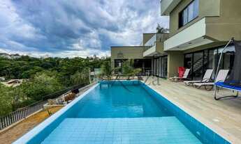 Imagem 3: Elegância e Requinte! Luxuosa Casa de Condomínio de Alto Padrão à Venda em Jacareí com 3 s