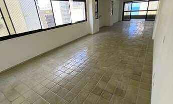 Imagem 5: 4 Qts 3 Sts C/ Armarios na Navegantes. 250m2. 3 Vagas. Vista do Mar