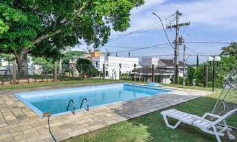 Imagem 5: Casa no condomínio Altos do Lago, zona sul de Porto Alegre, com 3 suítes e 239m²