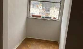 Imagem 3: Apartamento de frente na Rua Bento Lisboa