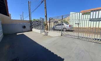 Imagem 5: Casa com 2 dormitórios para alugar, 80 m² por R$ 800,00/ano - Monte Verde - Ibiporã/PR