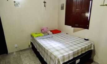 Imagem: VENDO Casa Espaçosa de 3/4 sendo 01 Suíte