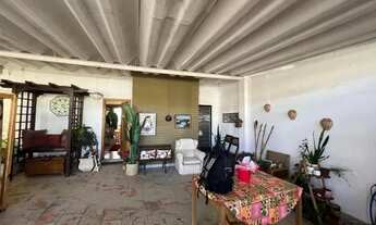 Imagem 3: Sobrado com ótima localização