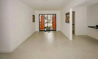 Imagem 2: Imóvel para venda possui 111 metros quadrados com 3 quartos em Estrela Sul - Juiz de Fora