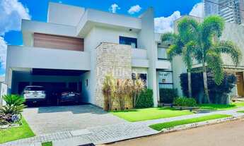 Imagem: Sobrado no Mont Blanc, Zona 08, Maringá