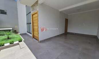 Imagem 2: Sobrado para alugar em Maringá, Jardim Diamante, com 3 quartos, com 154 m²