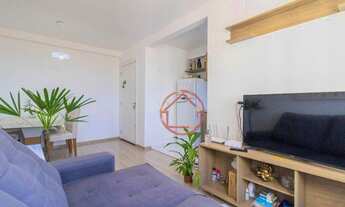 Imagem 2: Apartamento / 2 Dormitórios / 1 Vaga / Jardim Itú Sabará / Porto Alegre