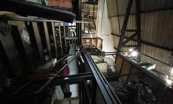 Imagem 7: Galpões, centros de distribuição, garagens